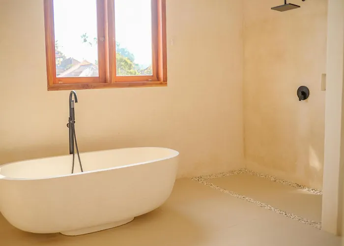 Dolphin - New Luxury In Centre & Near The Lovina
