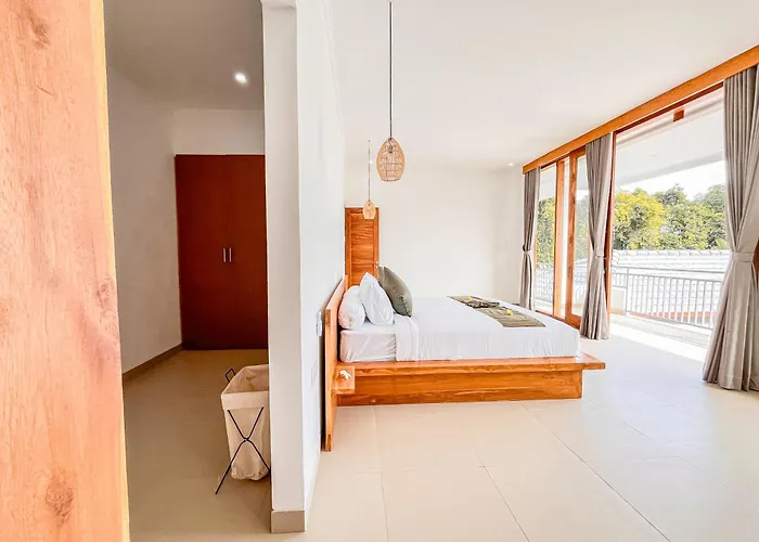 Dolphin - New Luxury In Centre & Near The 4* Lovina